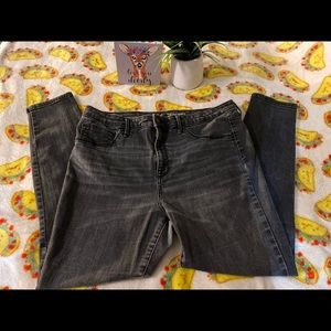 *FINAL SALE* Mossimo High Rise Jegging Jeans